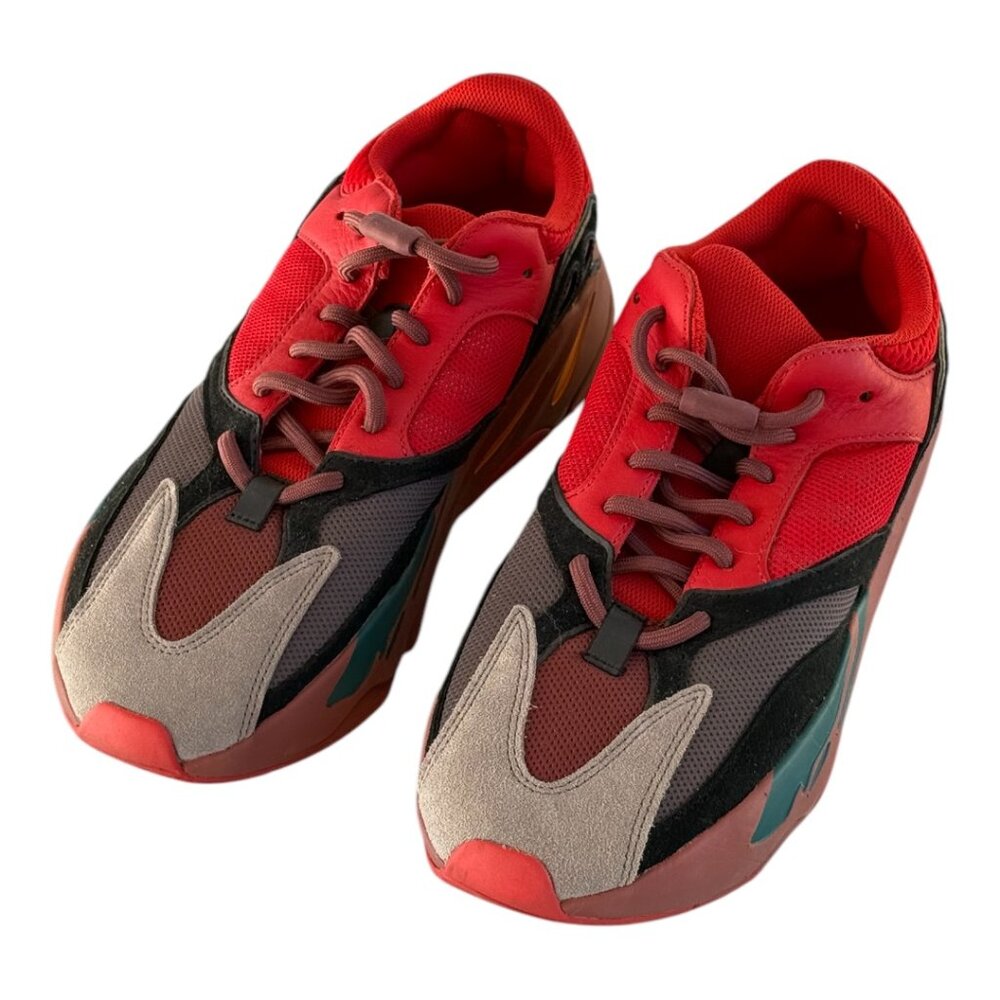 Pre-Owned Yeezy Boost 700 "Hi-Res Red" Sneakers - Size 11.5
